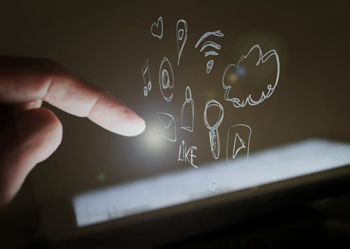 Facebook procura investimento para criptomoeda