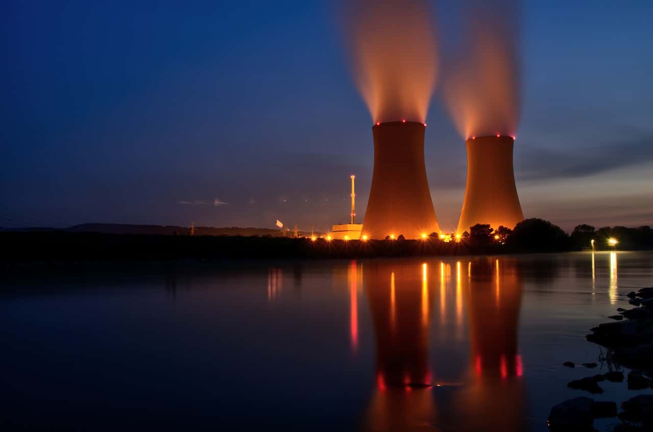 Usina de Energia Nuclear e Mineração de Bitcoin