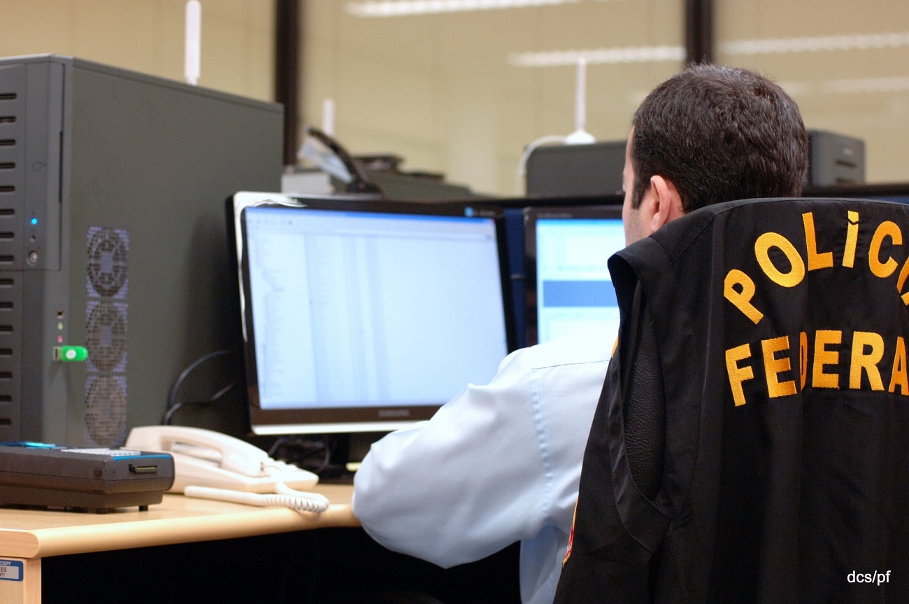Polícia Federal em ação informática Flickr PF operação