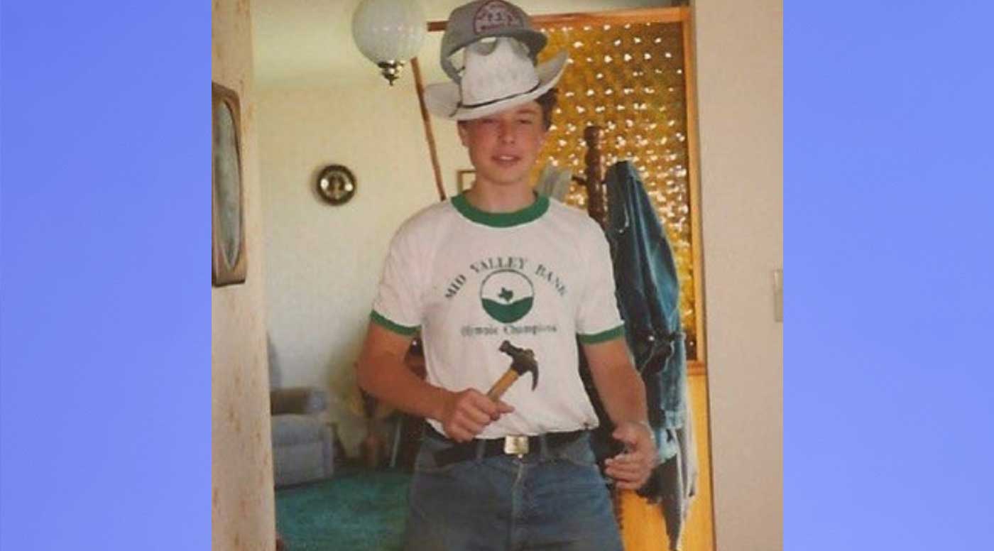 Elon Musk quando estagiário em um Banco