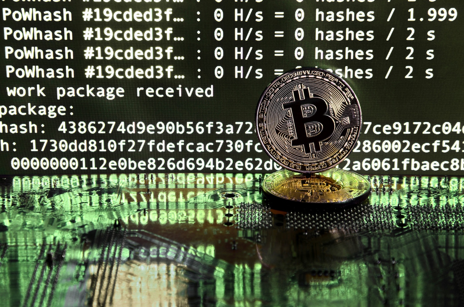 Dois Bitcoins em superfície de vídeo atualização do Bitcoin BTC