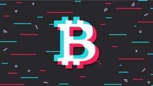 Bitcoin escrito com modelo do TikTok