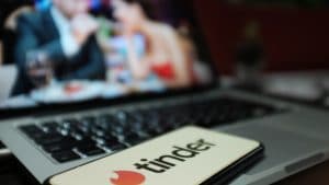 Encontro marcado pelo Tinder Bitcoin