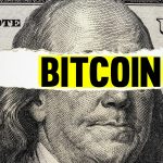 dolar rasgado e Bitcoin. Imagem: ShutterStock