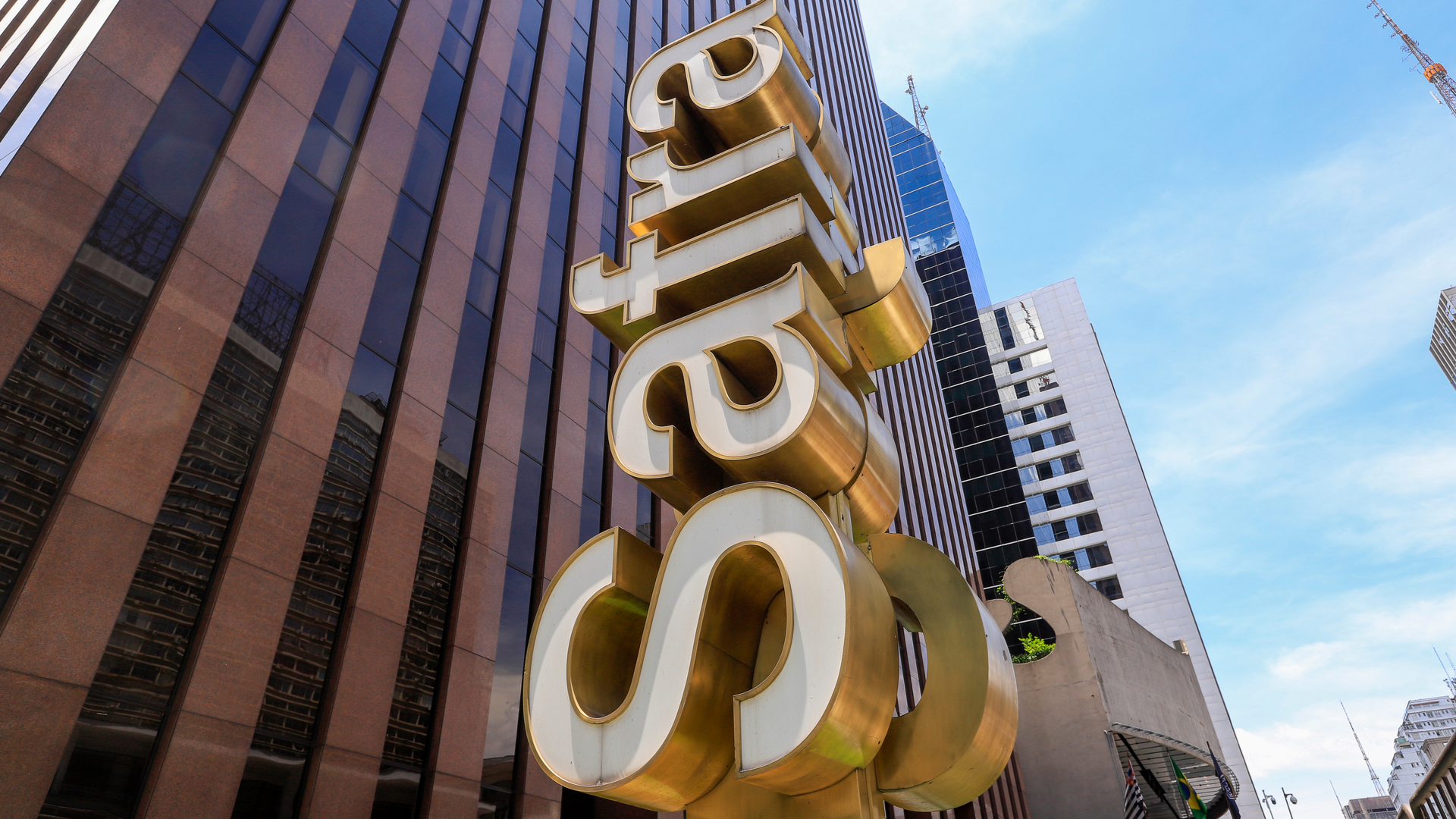 Fachada do Banco Safra na Avenida Paulista em SP