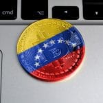 Moeda Bitcoin com bandeira da Venezuela desenhada