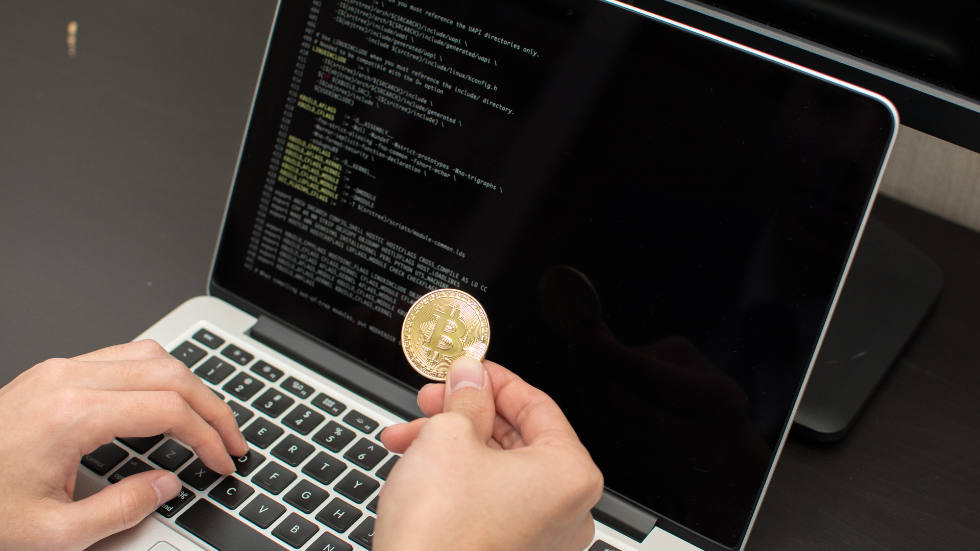 Notebook fazendo mineração de Bitcoin