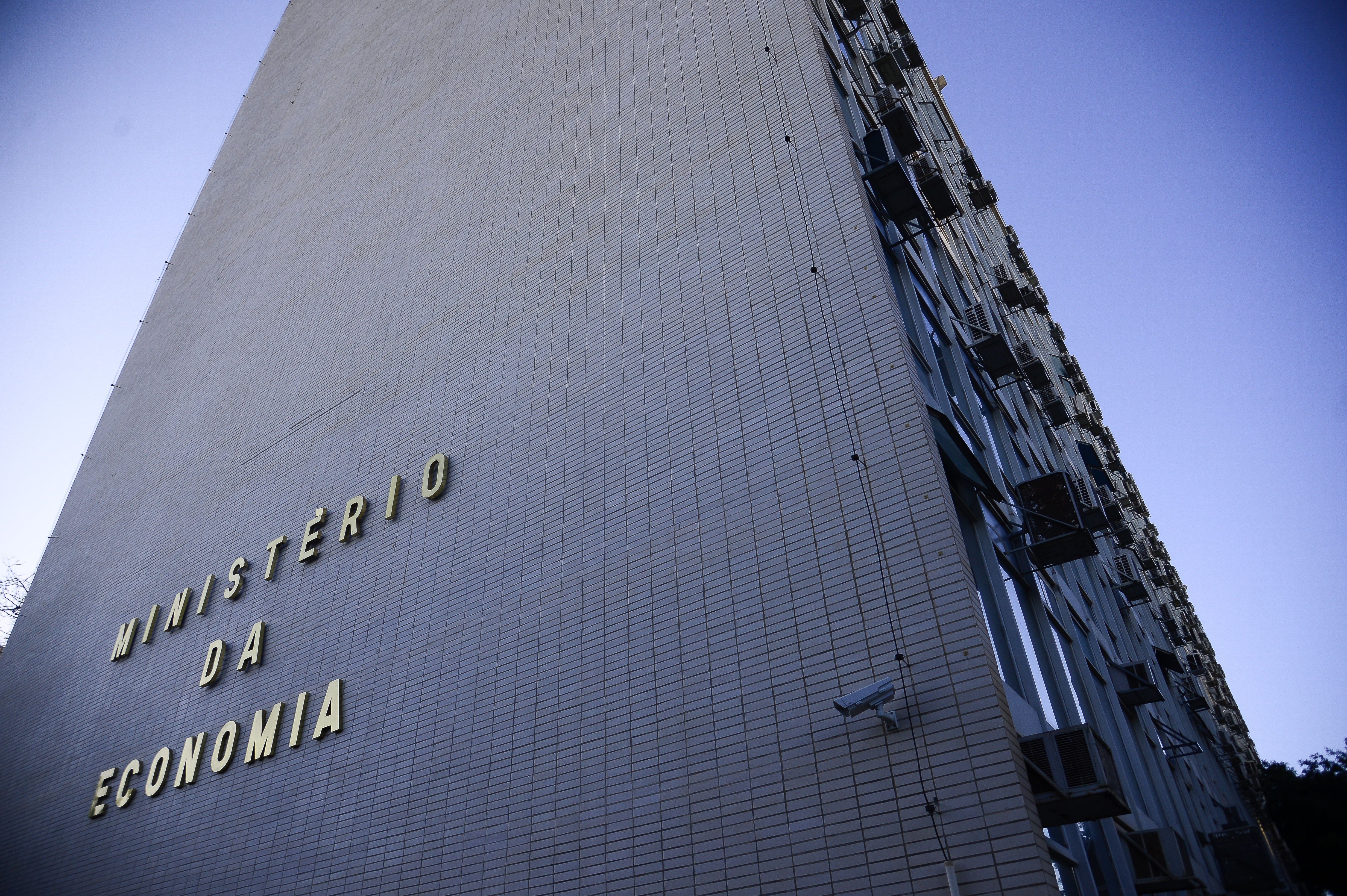 Fachada do Ministério da economia na Esplanada dos Ministérios