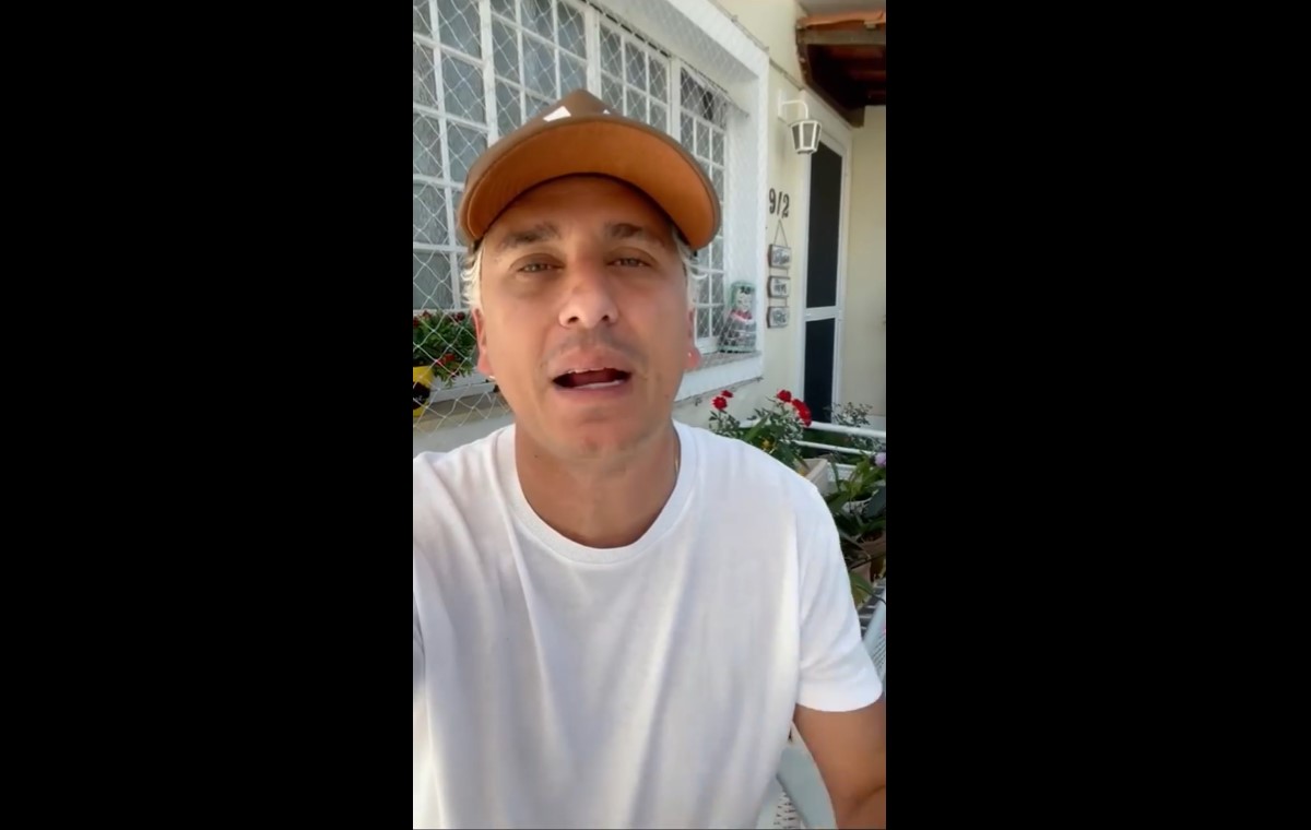Rafael Portugal em uma live pelo Instagram