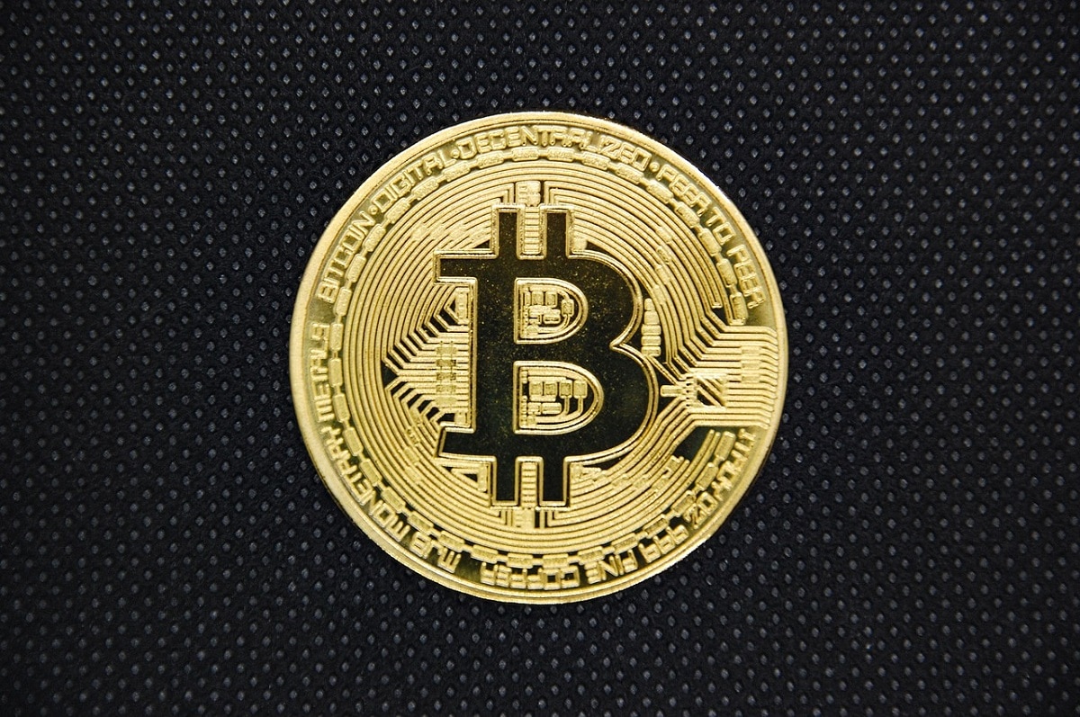 Bitcoin com fundo
