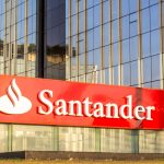 Fachada do prédio Santander em São Paulo