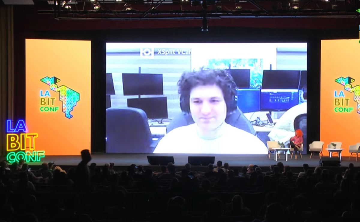 Fundador da corretora FTX em LaBitconf 2021, em El Salvador