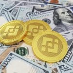 Notas de Dólar e moedas da Binance