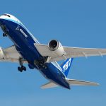 Avião da Boeing no ar