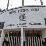 Fachada da Vila Belmiro, estádio do Santos Futebol Clube