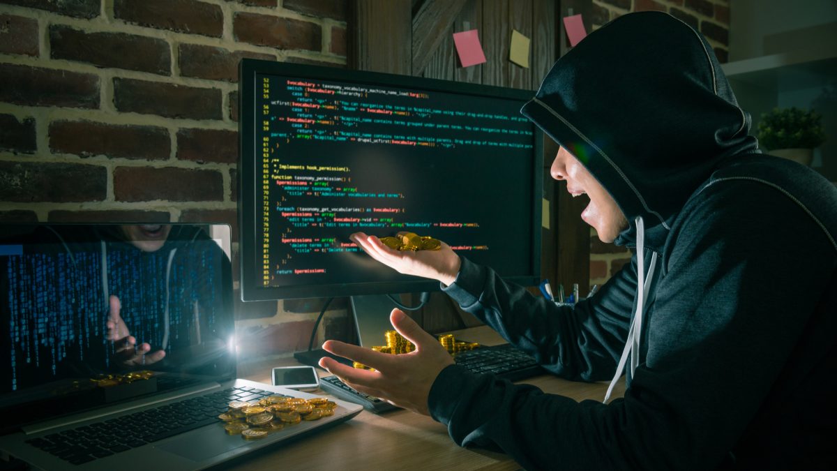 Hacker comemorando roubo de Bitcoin