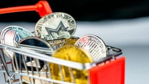 Carrinho de mercado com criptomoedas