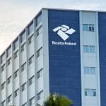 Prédio da Receita Federal do Brasil imposto declaração crimes investigação