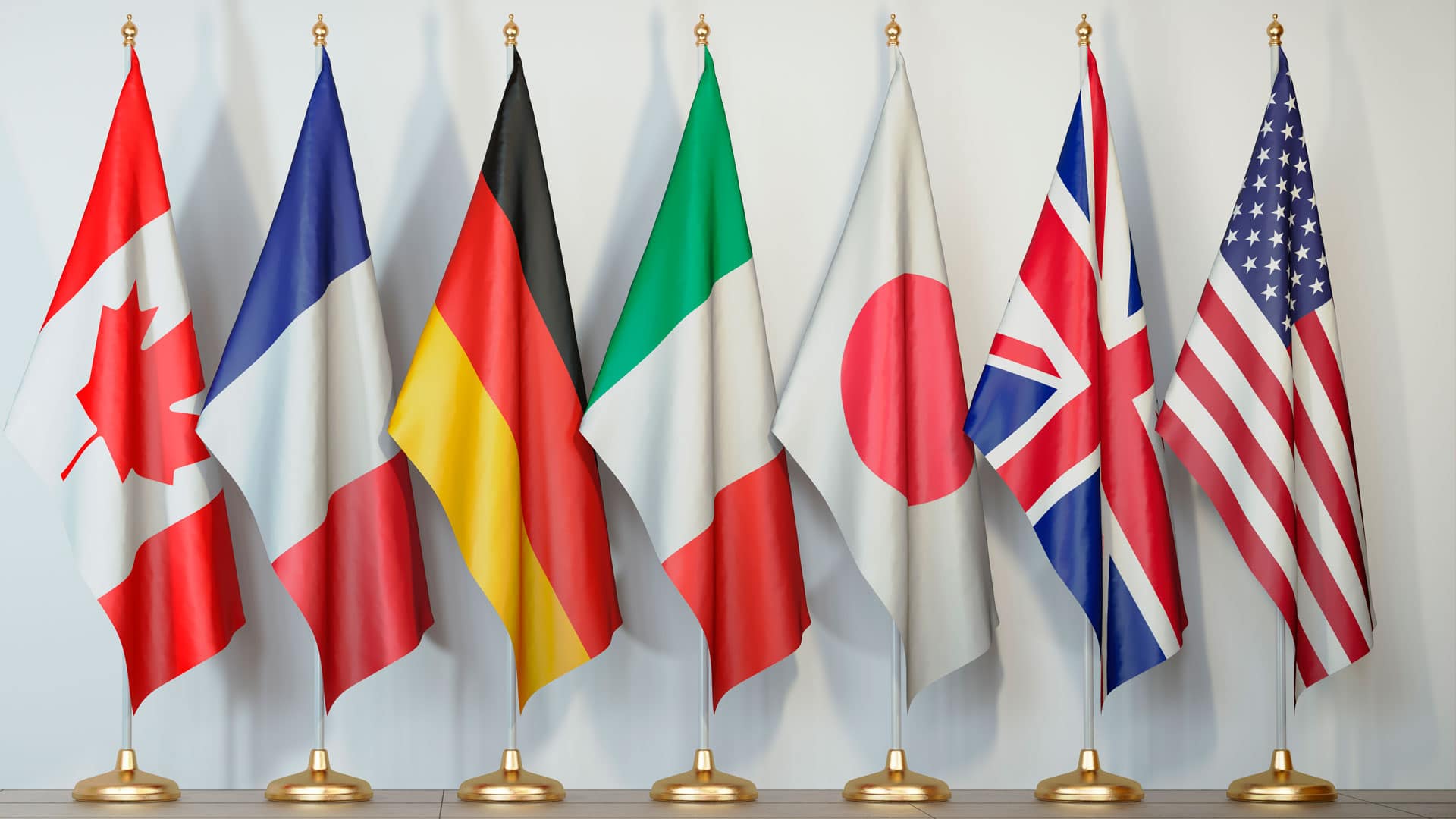 Bandeiras dos países do G7: Canadá, França, Alemanha, Itália, Japão, Reino Unido e EUA.