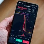 Stablecoin TerraUSD (UST) perdendo sua paridade com o dólar em exchange.