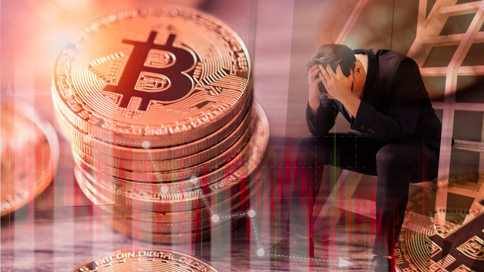 Homem desesperado ao lado de pilha de bitcoin