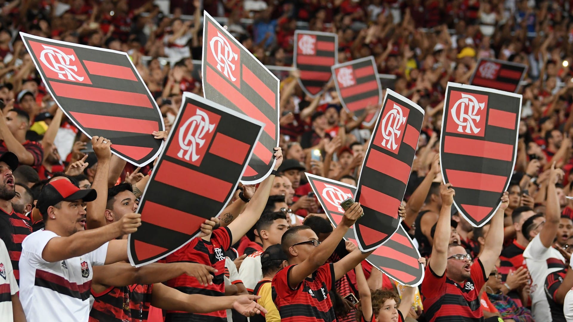 Torcedores do Flamengo em estádio