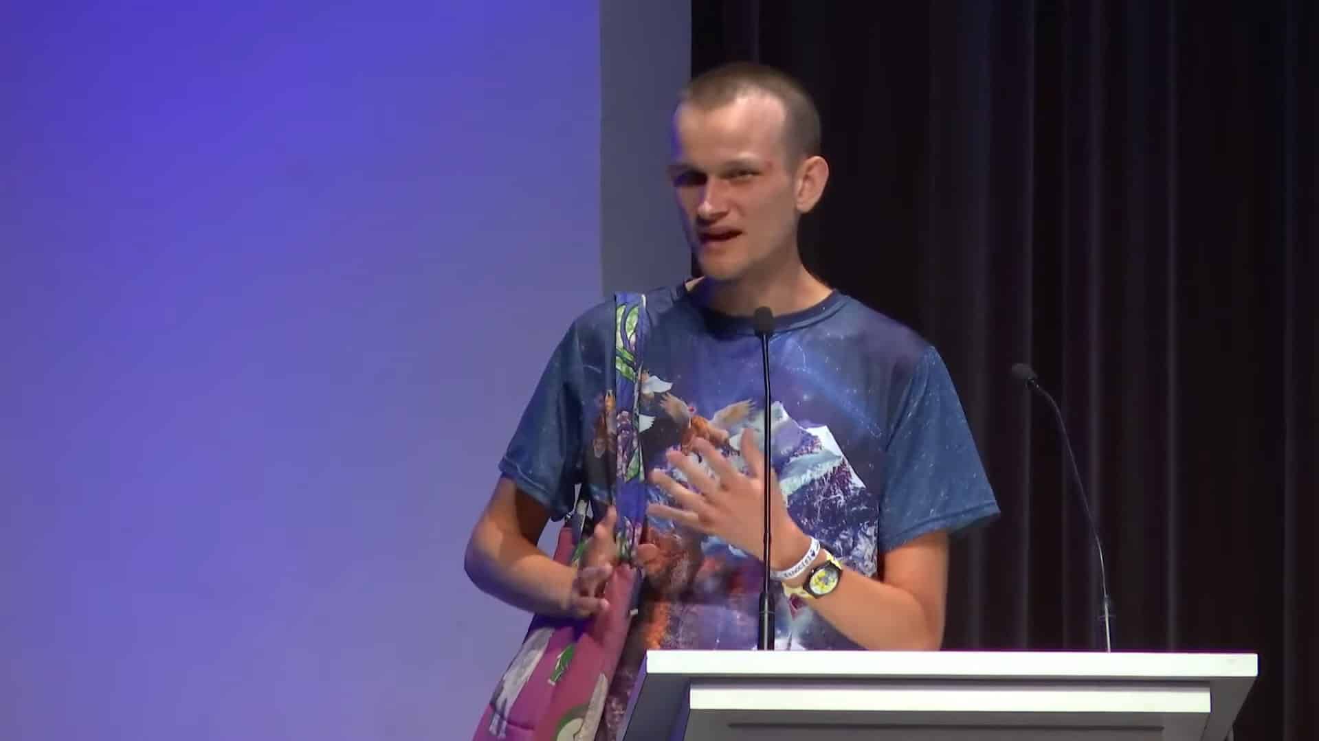 Vitalik Buterin, fundador do Ethereum, participando da Ethereum Community Conference (EthCC).