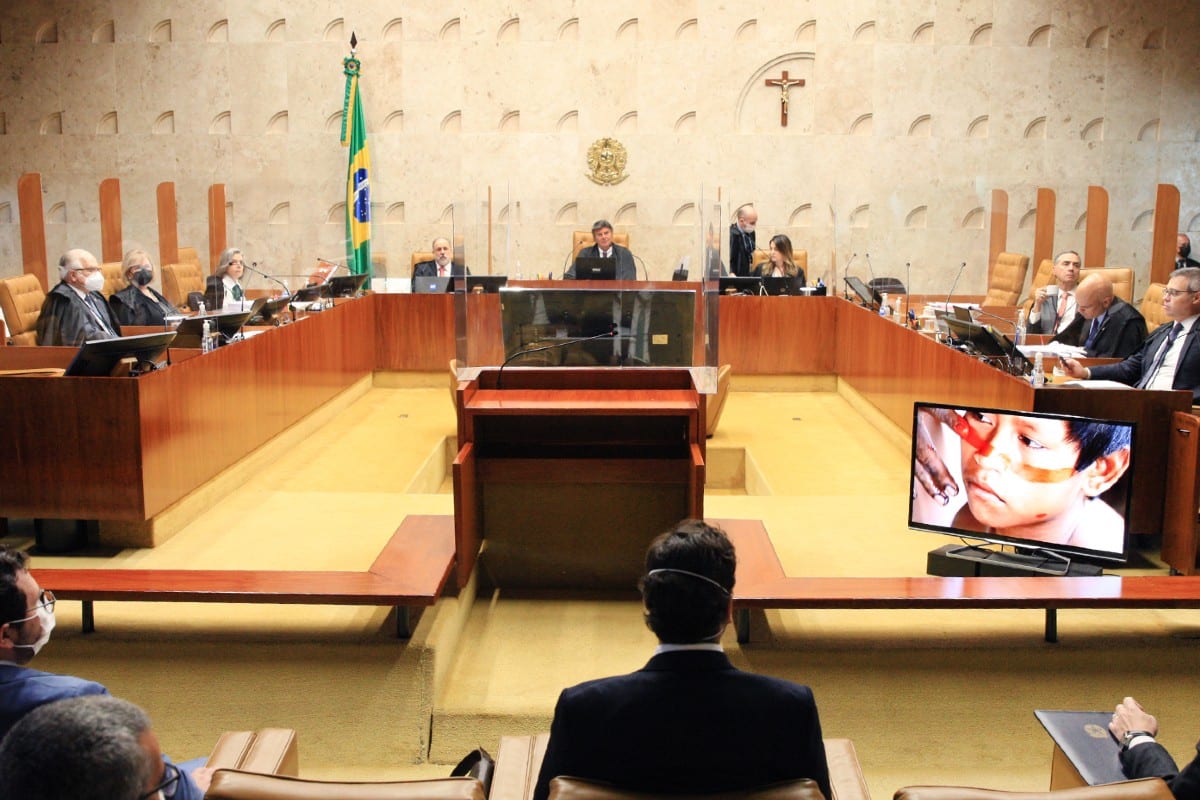Sessão com ministros do STF