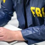 Agente do FBI, agência de investigação e inteligência dos EUA.
