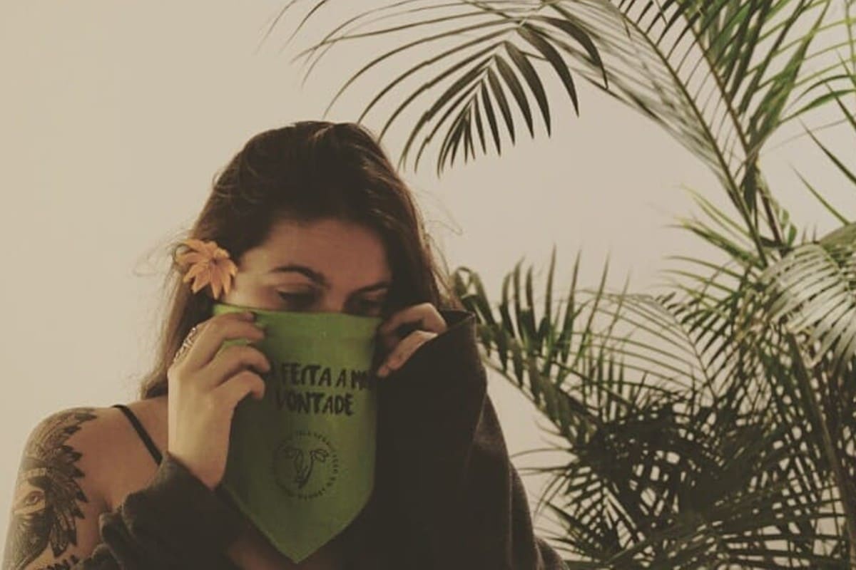 Brasileira Ana Rios teve conta no Instagram hackeada e perfil promoveu golpe com criptomoedas