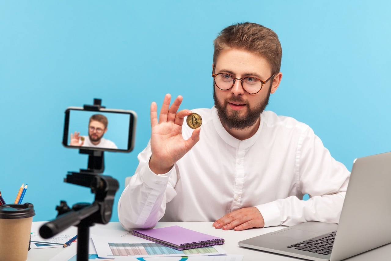 Crypto Influencer