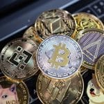 Bitcoin e outras criptomoedas.