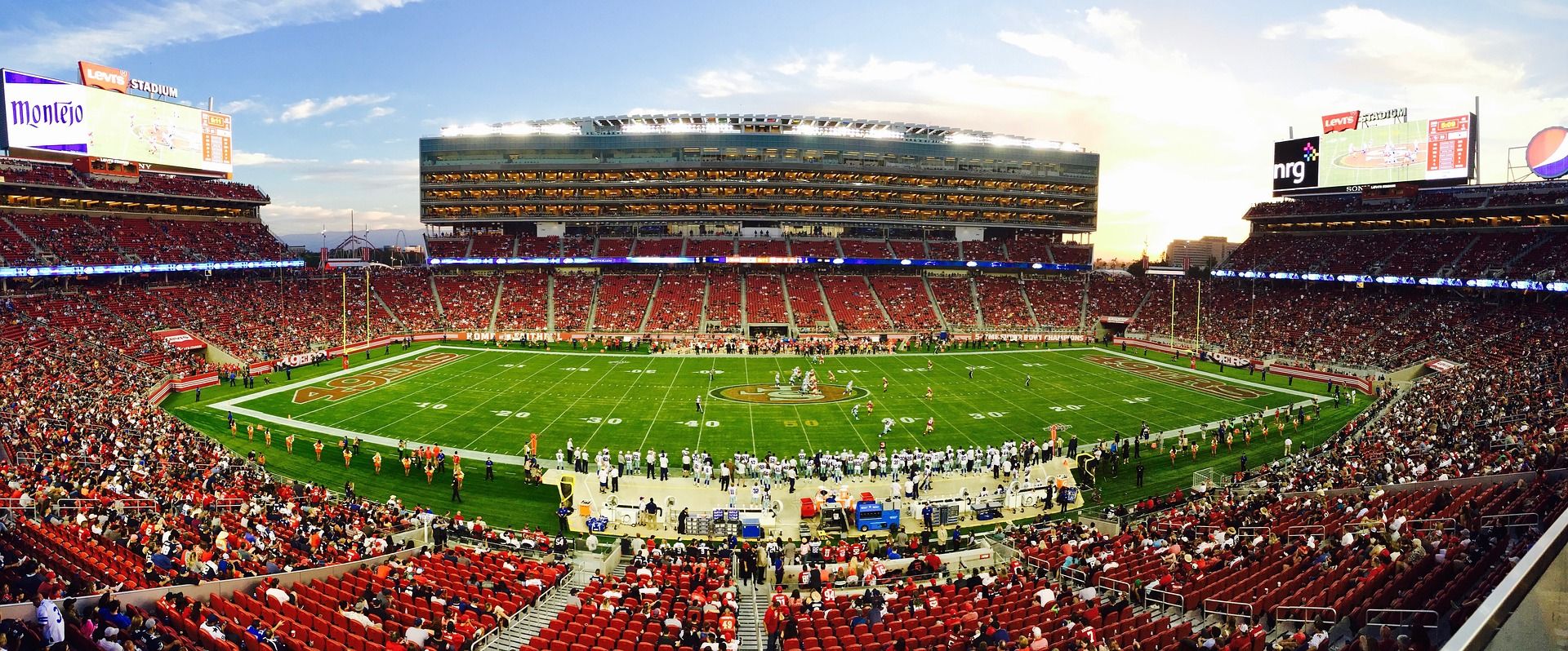Estádio de futebol americano. Fonte: Pixabay.