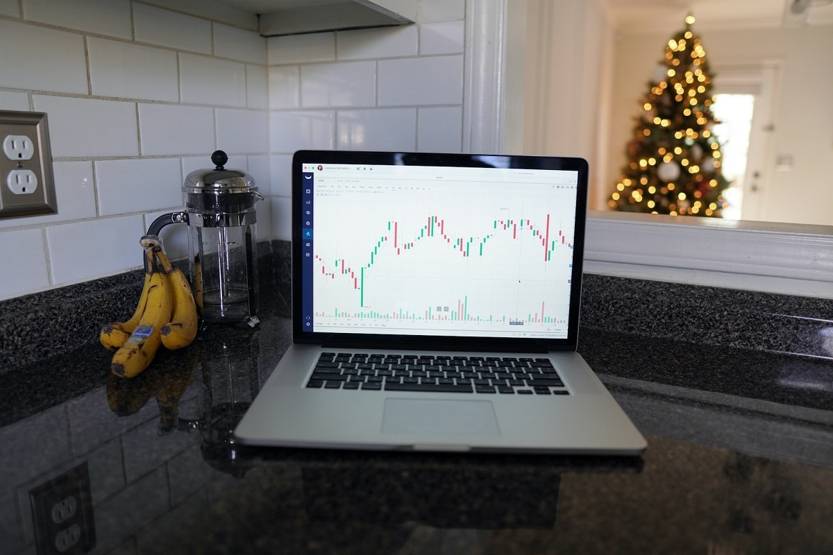 Notebook com homebroker para trades