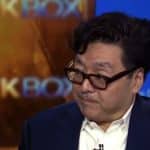 Tom Lee falando sobre Bitcoin, ETF e halving. Fonte: CNBC/Reprodução.
