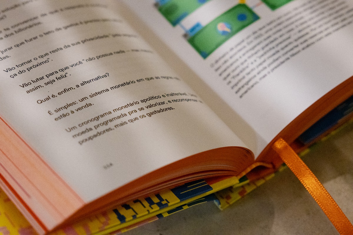 Livro mais caro do Brasil - Café com Satoshi