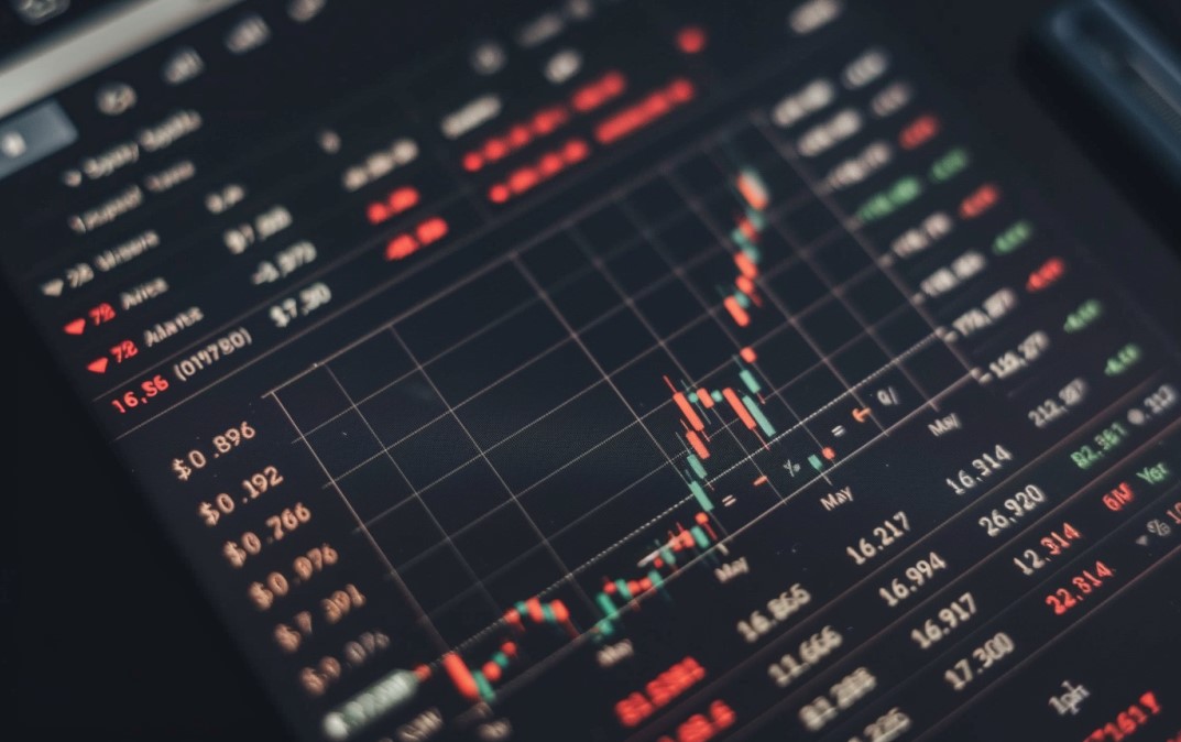 Gráfico de negociação de criptomoedas. MidJourney.