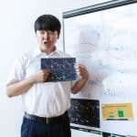 Professor de curso de criptomoedas, blockchain e bitcoin
