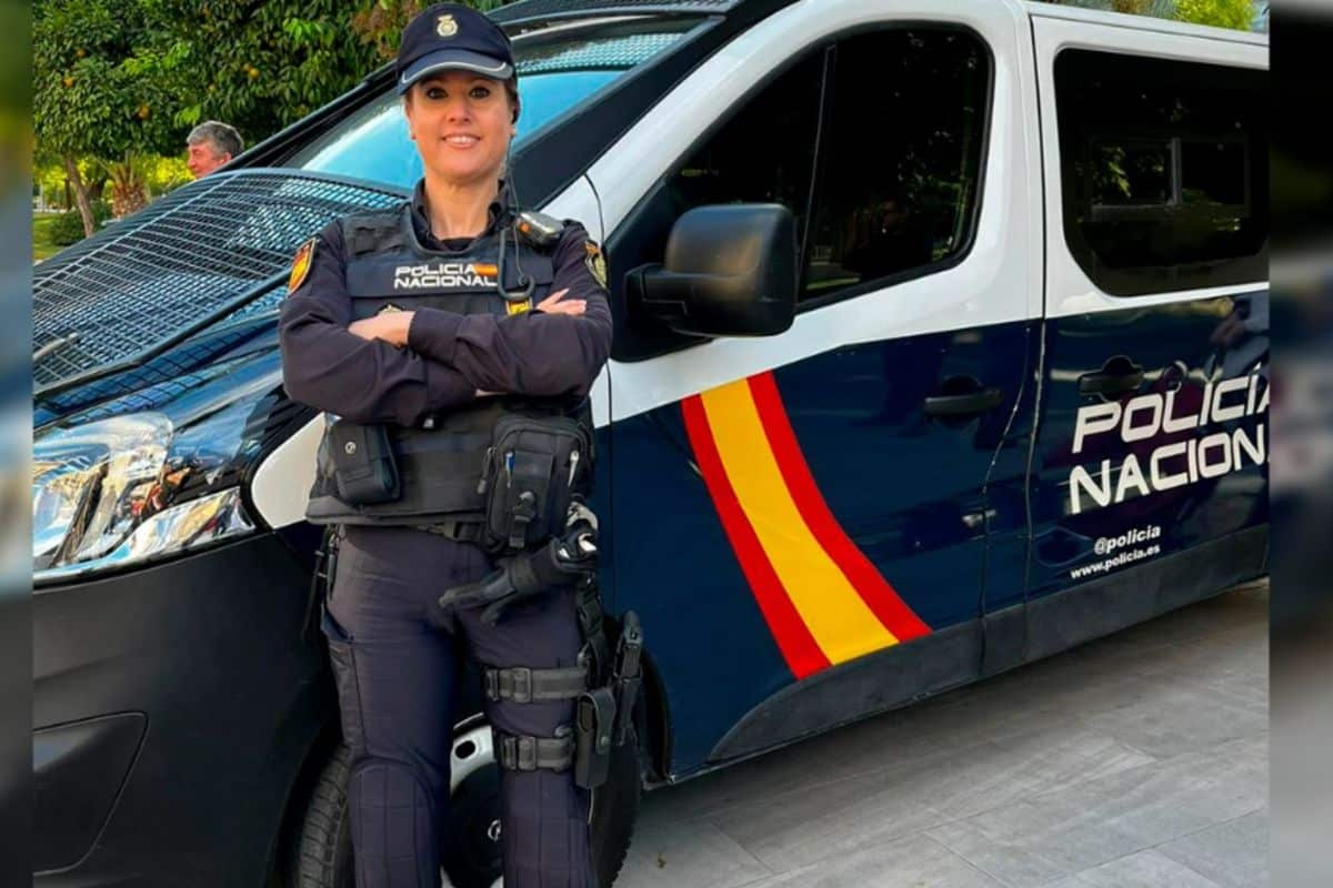 Agente da Policia Nacional da Espanha em operação