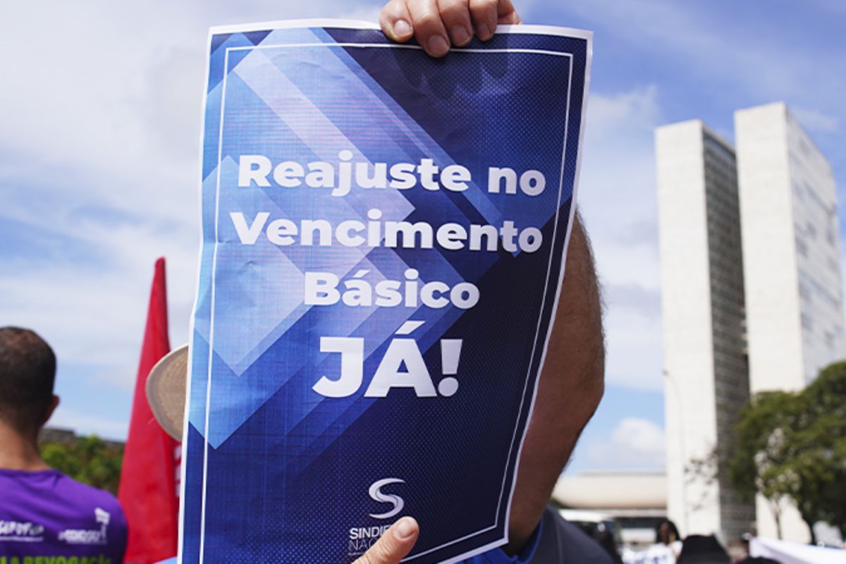 Foto de movimento grevista de auditores fiscais da Receita Federal do Brasil