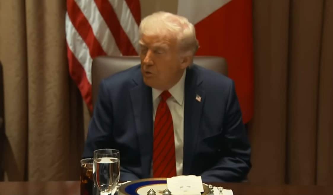 Trump busca apoio tarifário entre UE e EUA (Imagem: Youtube)
