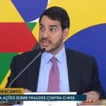 Jorge Messias, advogado da União, diz que golpistas do INSS podem ter usado criptomoedas para mover valores para fora do Brasil. Fonte: YouTube/Reprodução.