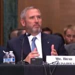 Brad Garglinghouse, CEO da Ripple (XRP) no congresso americano. Fonte: Reprodução.