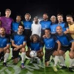 Ronaldinho Gaúcho, Kaká, Falcão e outros ídolos do futebol promovendo a pirâmide OmegaPro. Fonte: YouTube/Reprodução.