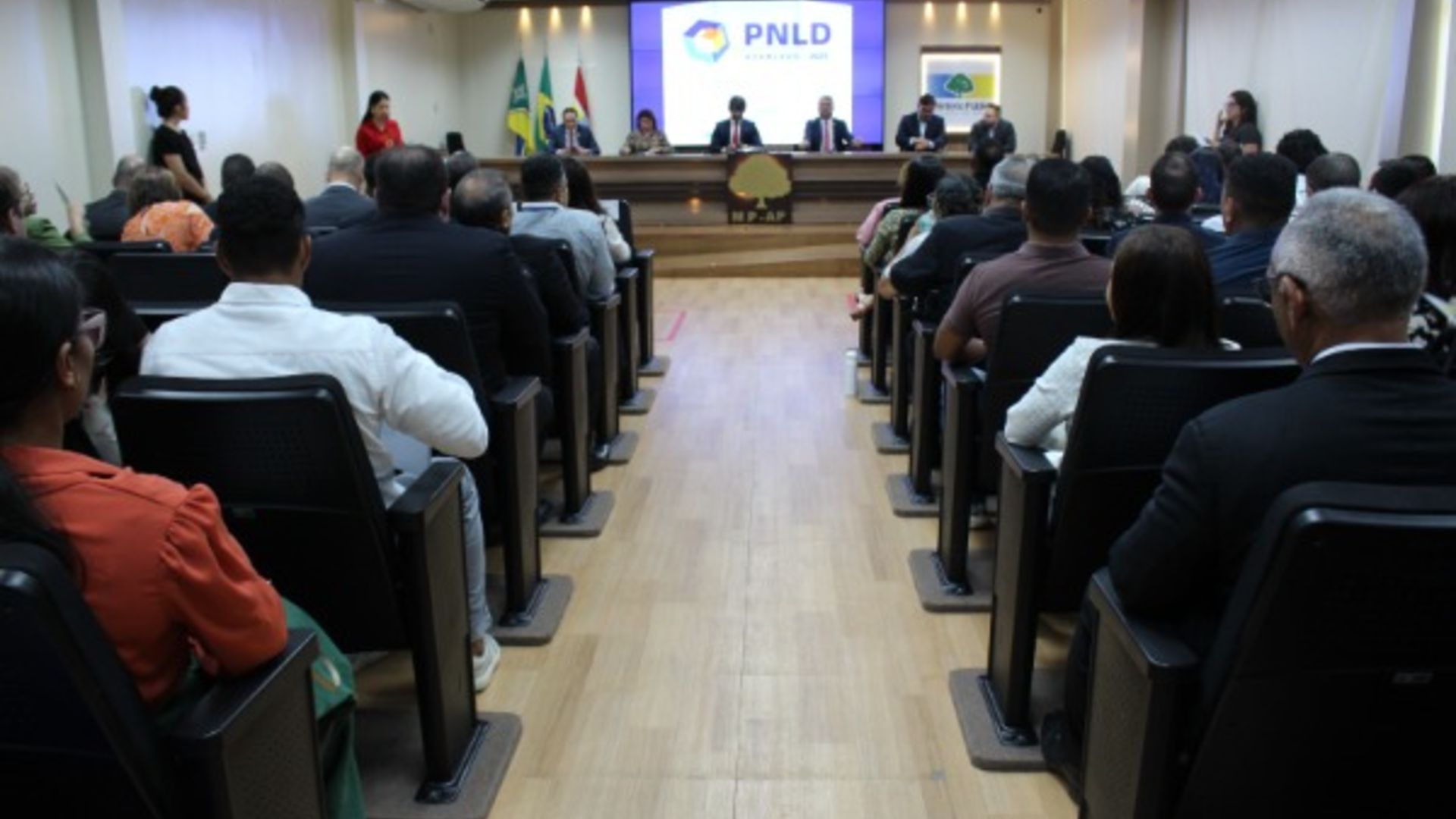 Agentes em capacitação no Ministério Público do Amapá