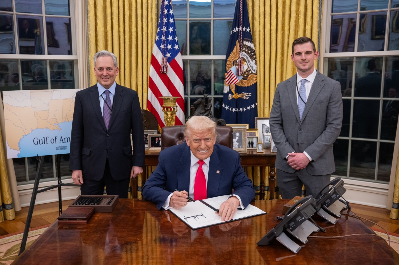 David Sacks, Donald Trump e Bo Hines.