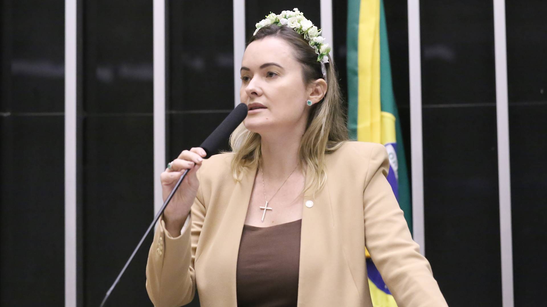 Deputada Julia Zanatta autocustodia de bitcoin