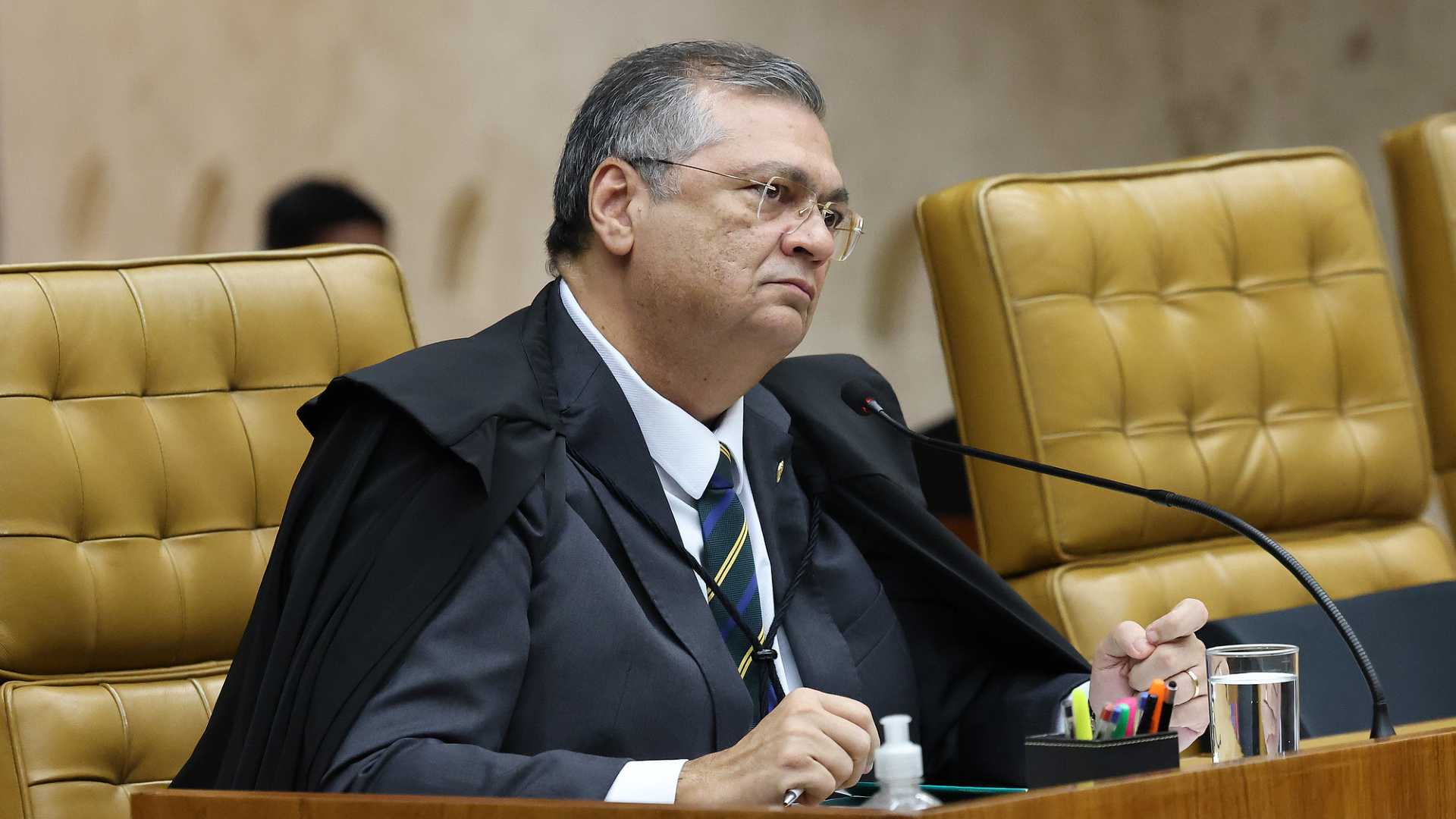 Ministro Flávio Dino no STF Dino exige fiscalização da CVM sobre criptomoedas após pedido do Partido Novo