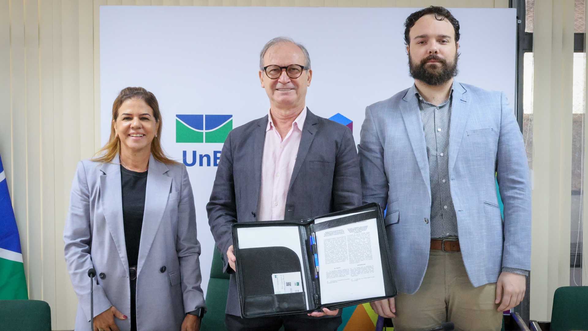 UnB com Fundação Cardano Universidade de Brasília