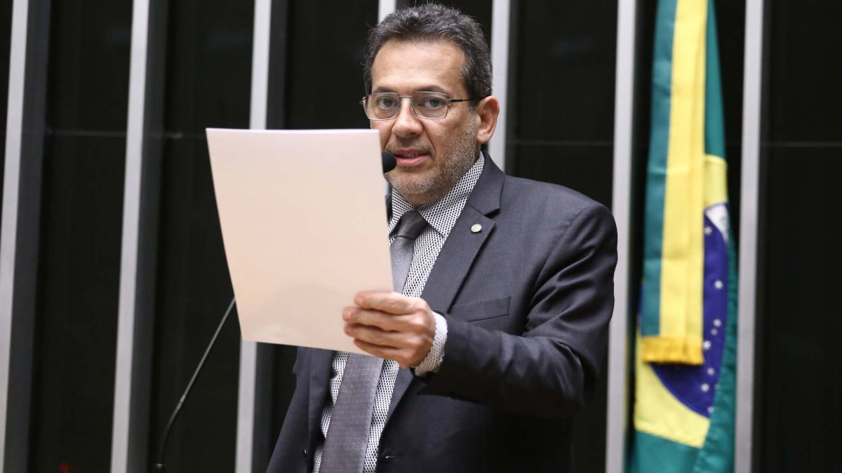 Ministério da Fazenda recebe intimação sobre legalidade do site Polymarket e Kalshi no Brasil